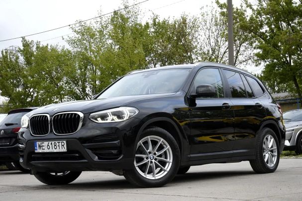 BMW X3 xDrive20i 135 kW image number 2