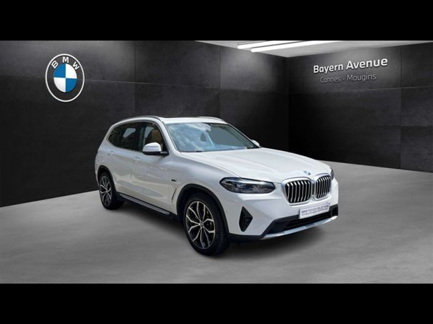 BMW X3 xDrive 137 kW image number 2