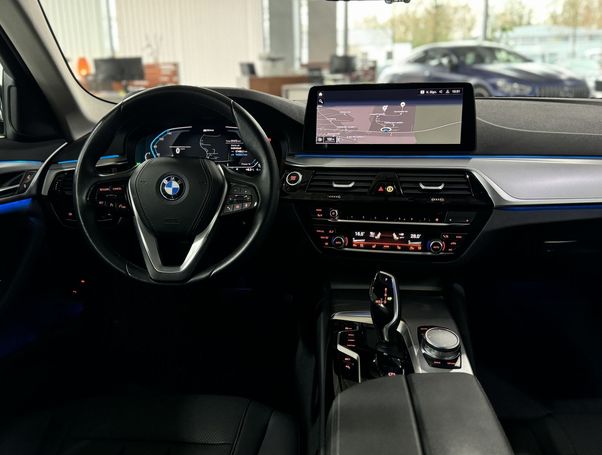 BMW 530 Touring 215 kW image number 36