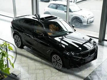 Car image 39