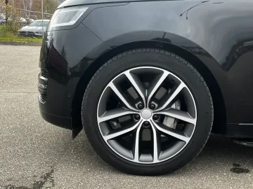 Car image 38