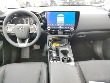 Car image 11