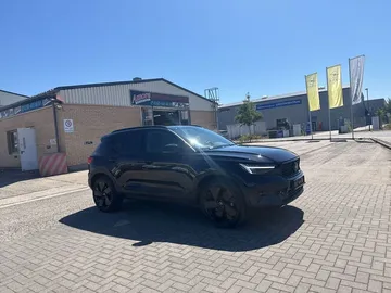 Car image 25