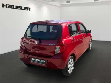 Car image 4