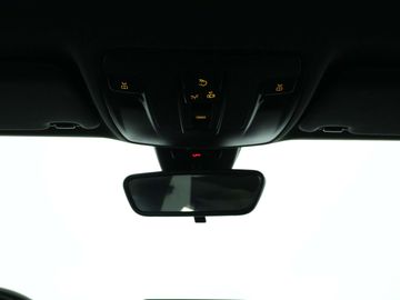 Car image 33