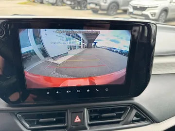 Car image 32
