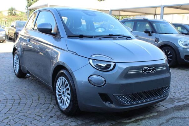 Fiat 500 e 70 kW image number 7