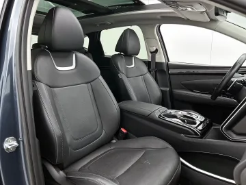 Car image 40