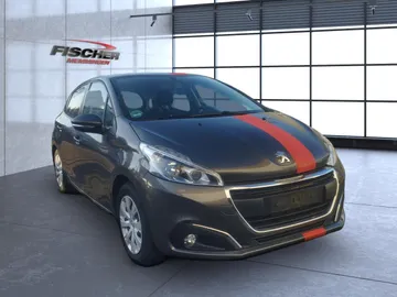 Car image 3