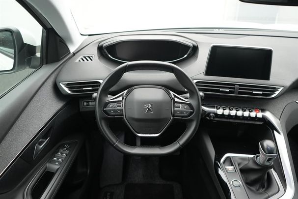 Peugeot 3008 PureTech 130 Allure 96 kW image number 2