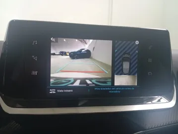 Car image 38