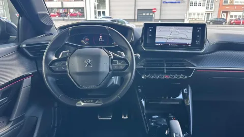 Car image 25