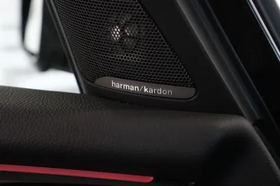 Car image 38