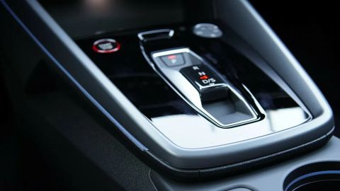 Car image 33