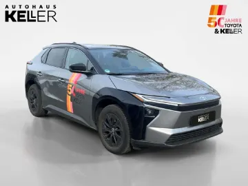 Car image 2