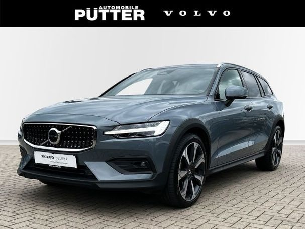 Volvo V60 Cross Country AWD B4 145 kW image number 1