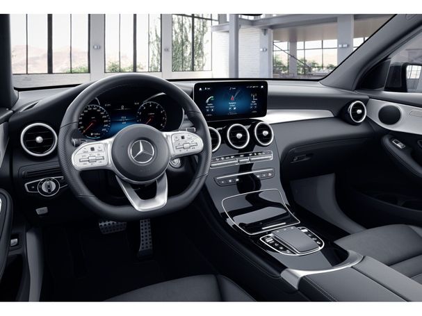 Mercedes-Benz GLC 300 de 225 kW image number 4