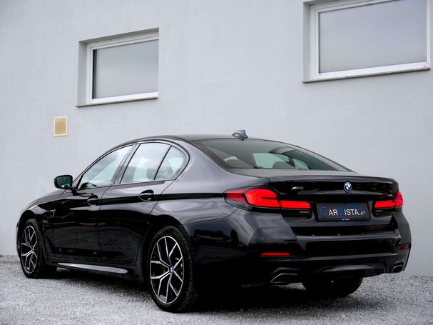 BMW 545 e xDrive 290 kW image number 13