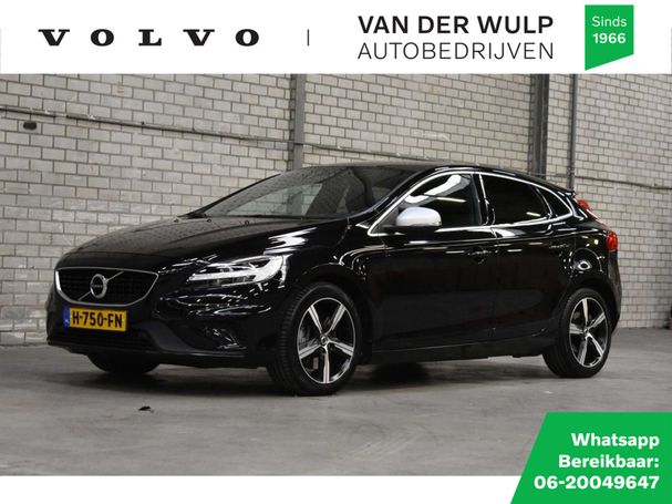 Volvo V40 T3 112 kW image number 1