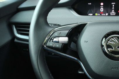 Car image 36