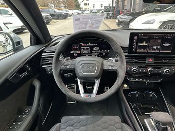 Car image 41