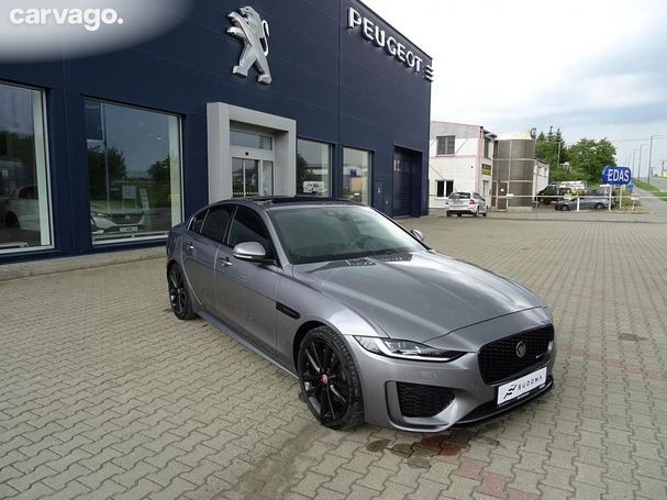 Jaguar XE D180 SE 132 kW image number 2