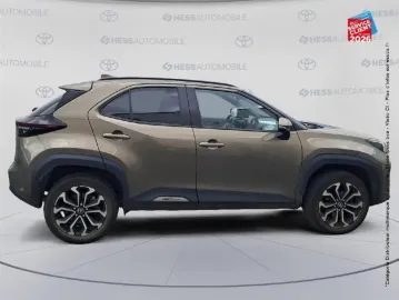 Car image 3