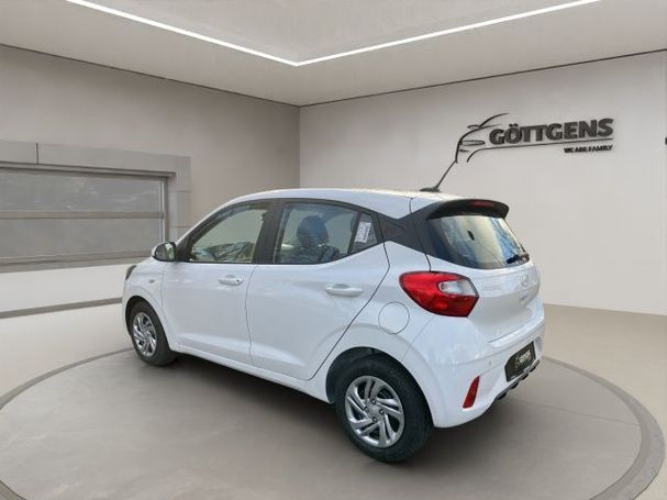 Hyundai i10 1.0 Select 49 kW image number 2