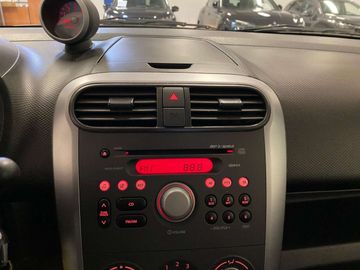 Car image 21