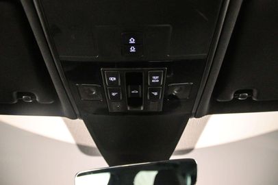 Car image 36