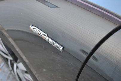 Car image 37