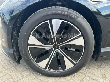 Car image 39