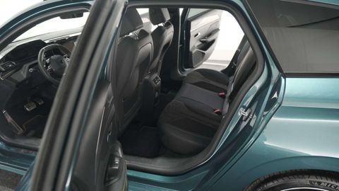 Car image 31