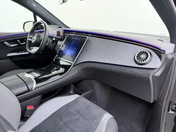 Car image 49