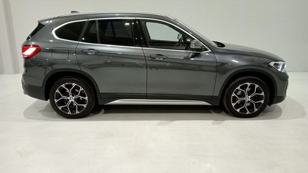 BMW X1 sDrive18d xLine 110 kW image number 15