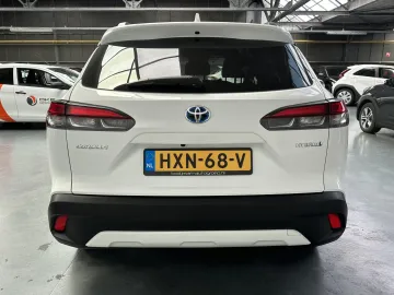 Car image 5