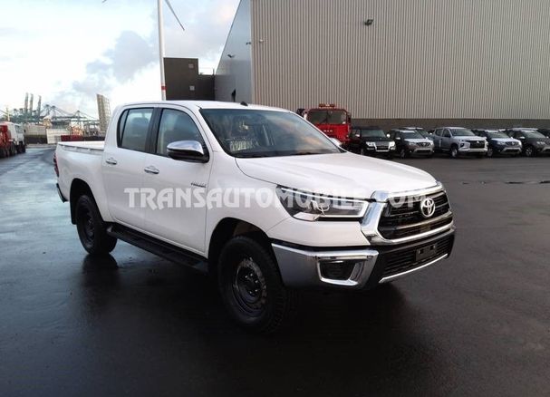 Toyota Hilux Cab 108 kW image number 3