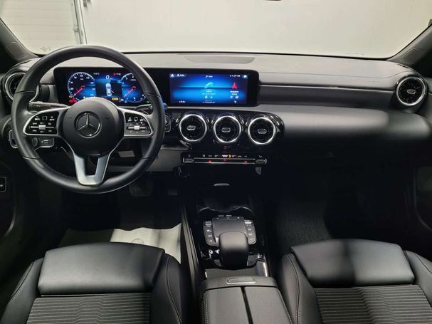 Mercedes-Benz CLA 180 100 kW image number 13