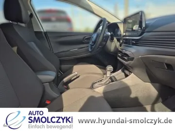 Car image 14