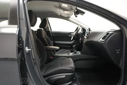 Car image 36