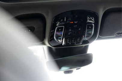 Car image 37