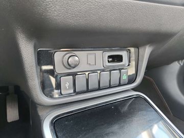 Car image 36