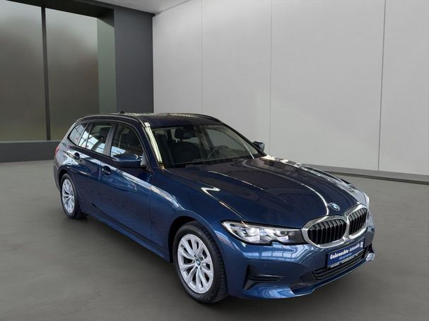 BMW 318i Touring 115 kW image number 14