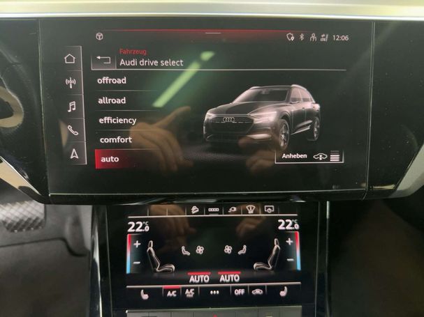 Audi e-tron 55 quattro S-line 300 kW image number 9