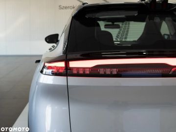 Car image 40
