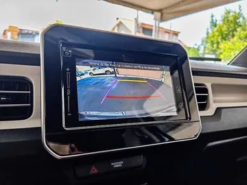 Car image 15