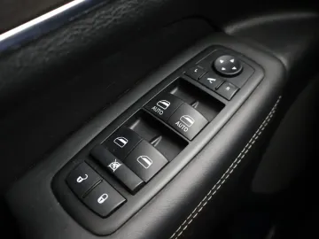 Car image 50