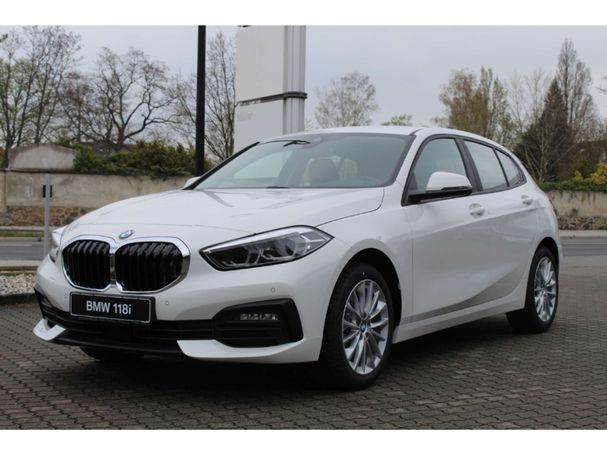 BMW 118i Advantage 100 kW image number 1