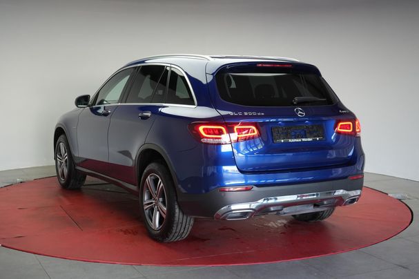 Mercedes-Benz GLC 300 de 4Matic 9G-Tronic 225 kW image number 4