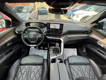 Car image 42